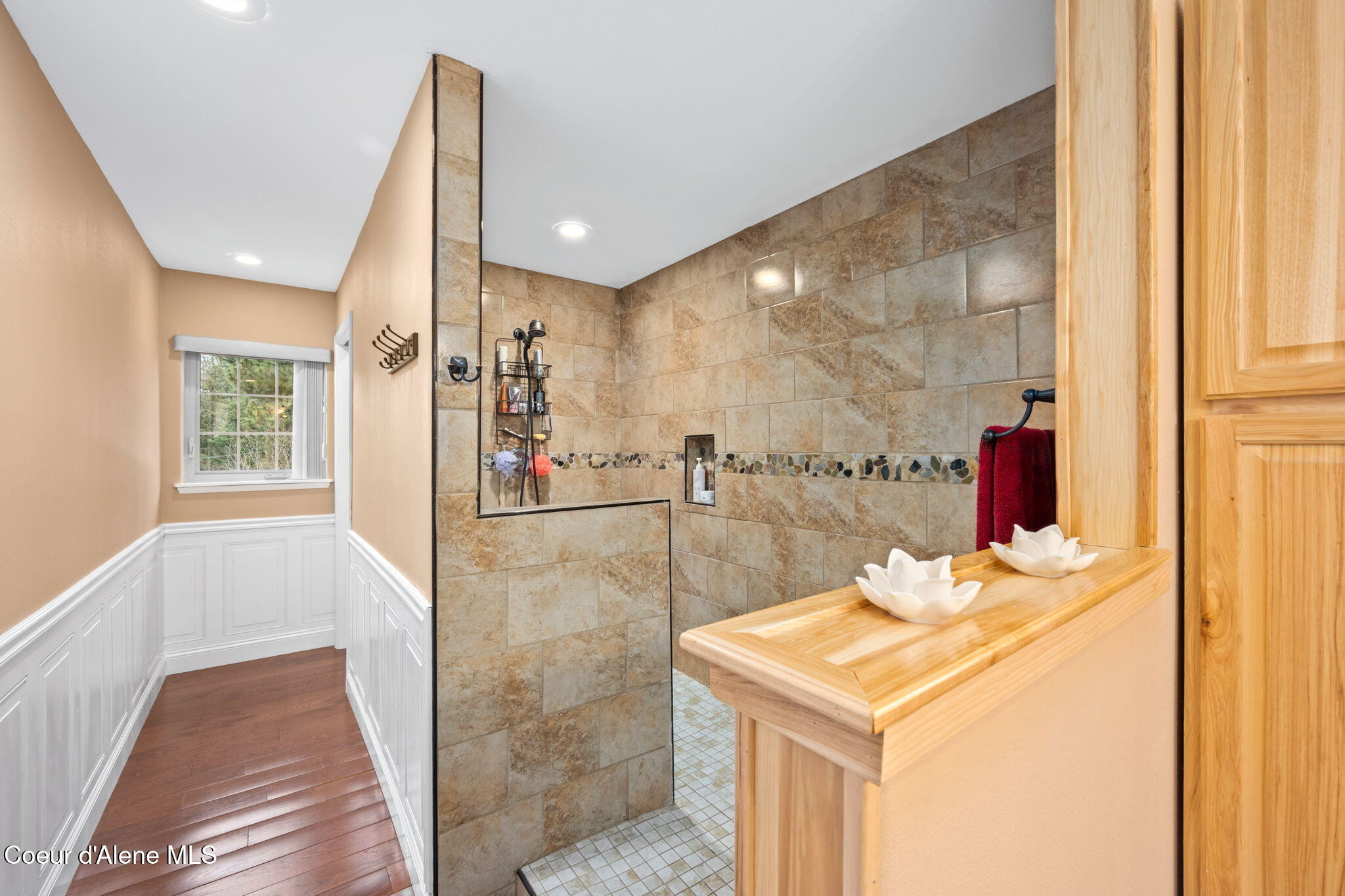 14563 North Saddle Ridge Road Rathdrum, ID 83858 - Photo 41 of 60 MASTER BATH 2