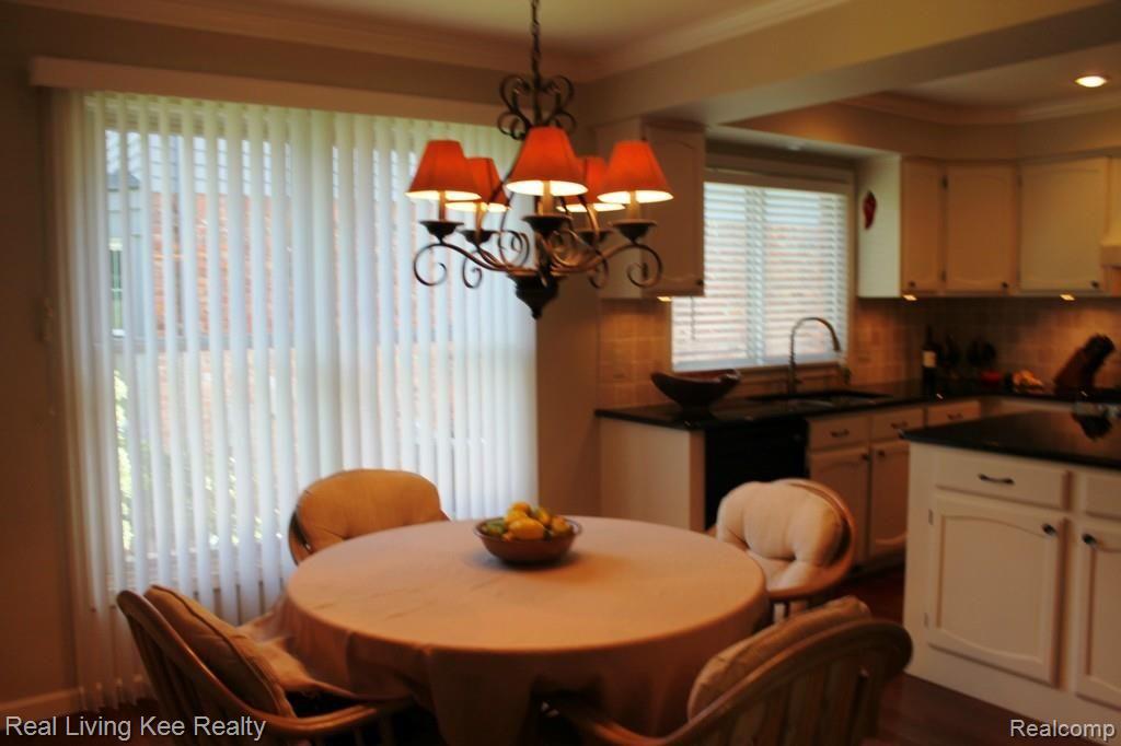 1432 Oakstone Drive Rochester, MI 48309 - Photo 19 of 49 IMG_0226.jpg