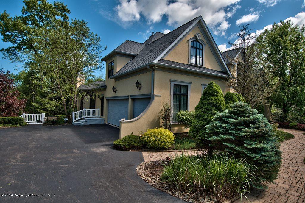 815 Parkview Road Moscow, PA 18444 - Photo 2 of 140 Gallery Image 2