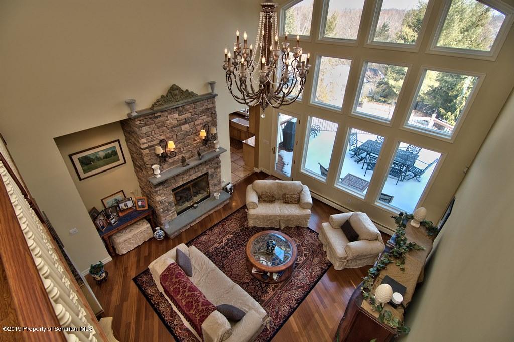 815 Parkview Road Moscow, PA 18444 - Photo 7 of 140 Gallery Image 7