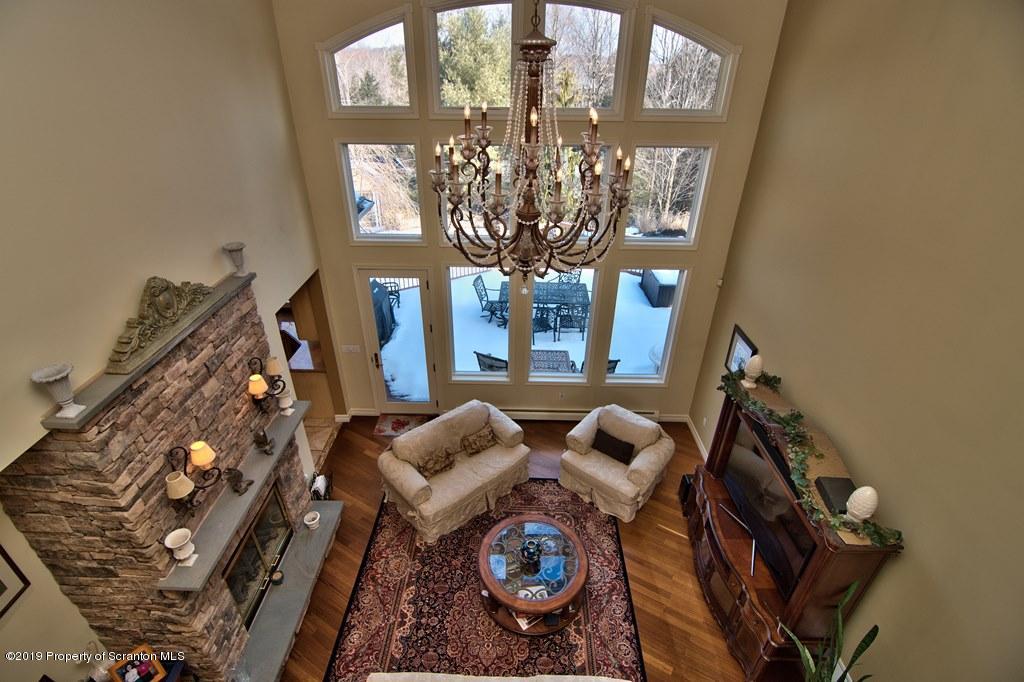 815 Parkview Road Moscow, PA 18444 - Photo 8 of 140 Gallery Image 8