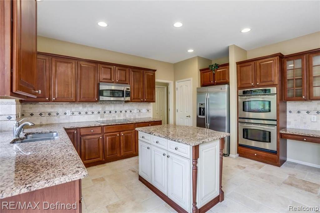 3788 Woodmonte Drive Rochester, MI 48306 - Photo 19 of 50