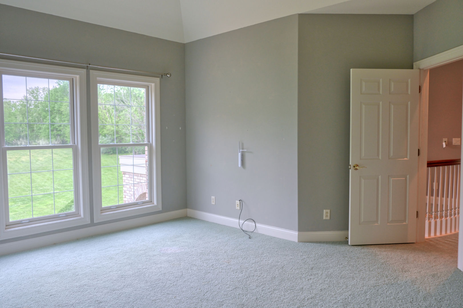 3115 West Striegel Road Carbondale, IL 62901 - Photo 26 of 67 an empty room with windows
