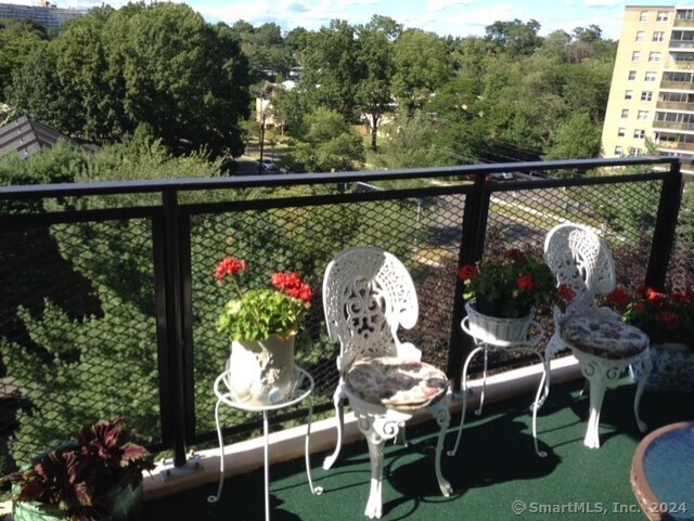 2625 Park Ave Unit 8N