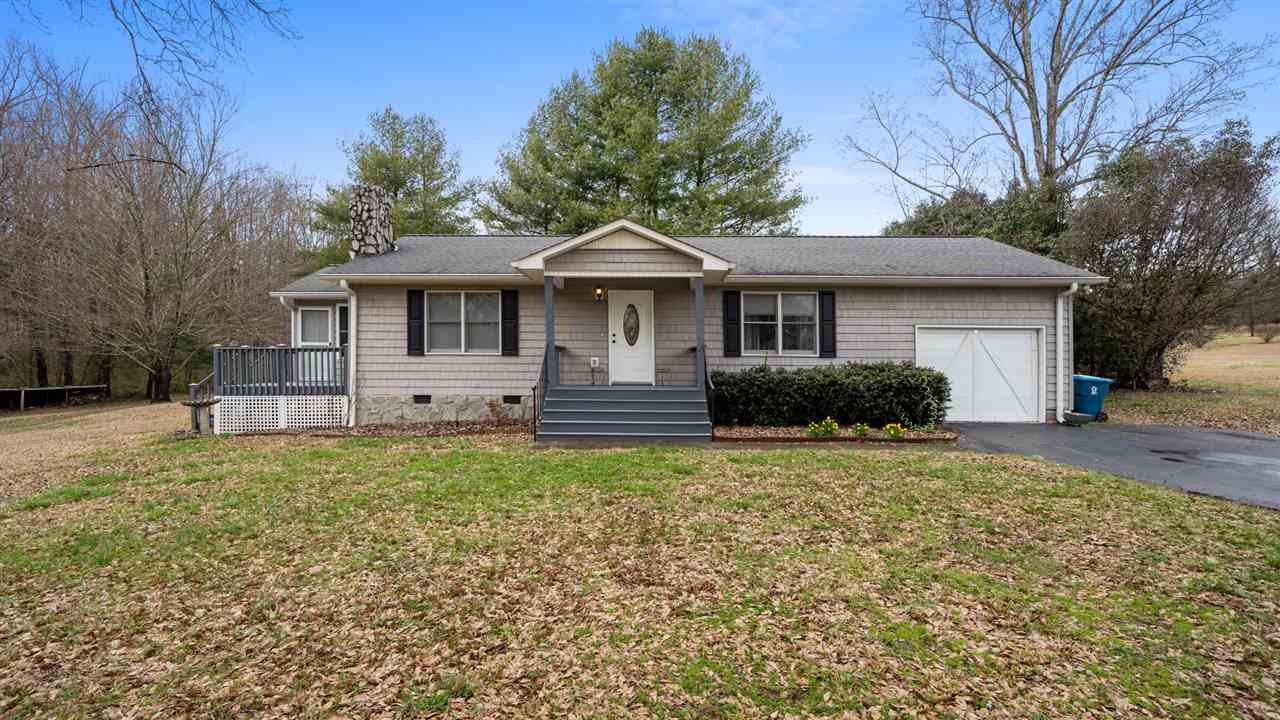 433 West Finger Street Landrum, SC 29356 - Photo 1 of 26