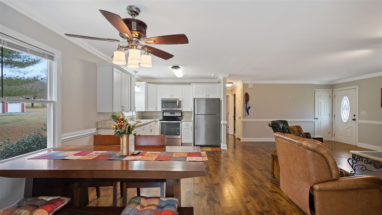 433 West Finger Street Landrum, SC 29356 - Photo 18 of 26