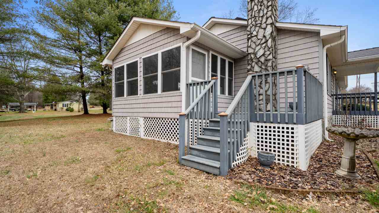 433 West Finger Street Landrum, SC 29356 - Photo 7 of 26