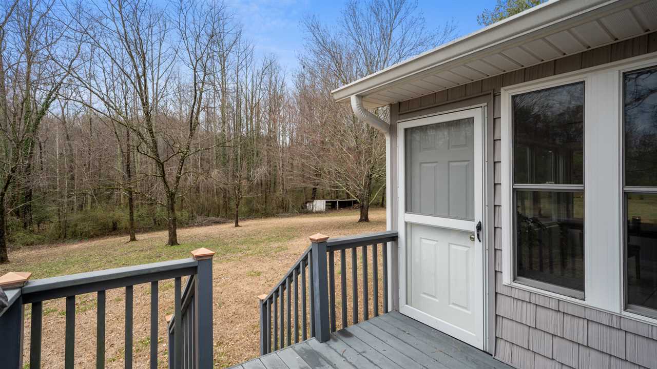 433 West Finger Street Landrum, SC 29356 - Photo 8 of 26