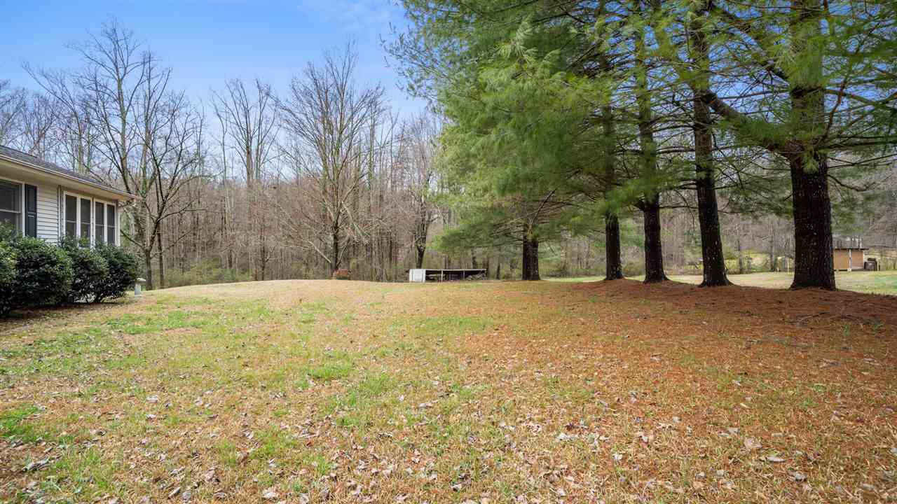 433 West Finger Street Landrum, SC 29356 - Photo 9 of 26