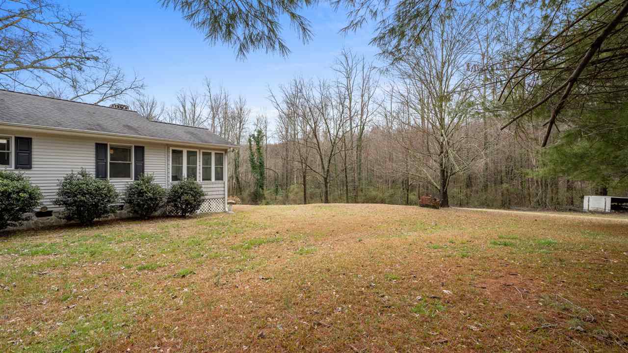 433 West Finger Street Landrum, SC 29356 - Photo 10 of 26