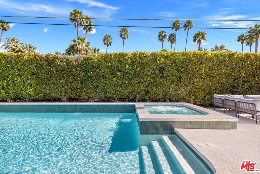 1414 Sagebrush Road Palm Springs, CA 92264 - Photo 45 of 48 a view of a outdoor space