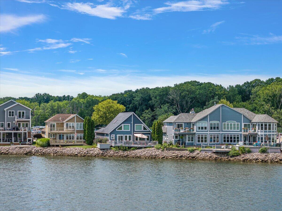 2201 Riverside Pointe Drive St. Joseph, MI 49085 - Photo 1 of 35 01-2201 Riverside Pointe Dr-16