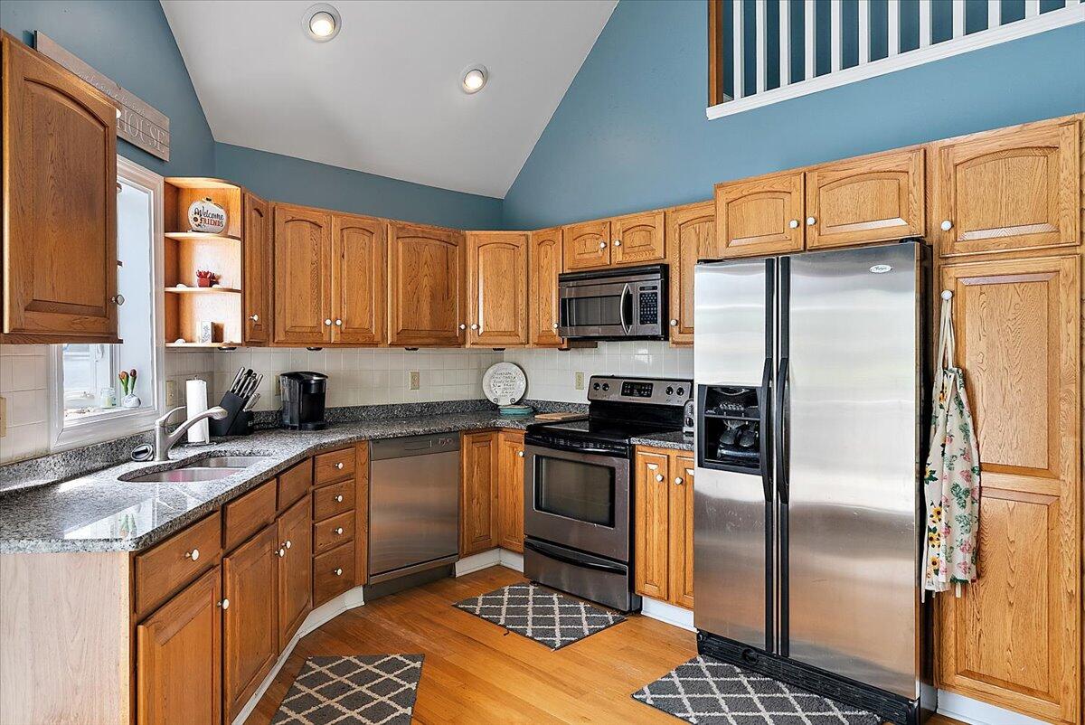 2201 Riverside Pointe Drive St. Joseph, MI 49085 - Photo 11 of 35 11-2201 Riverside Pointe Dr-31