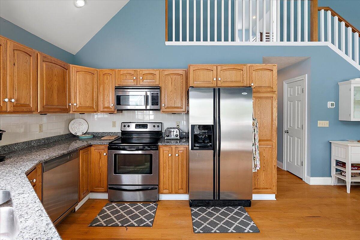 2201 Riverside Pointe Drive St. Joseph, MI 49085 - Photo 12 of 35 12-2201 Riverside Pointe Dr-32