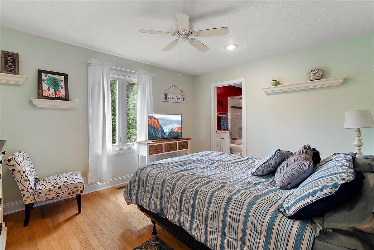 2201 Riverside Pointe Drive St. Joseph, MI 49085 - Photo 15 of 35 15-2201 Riverside Pointe Dr-41