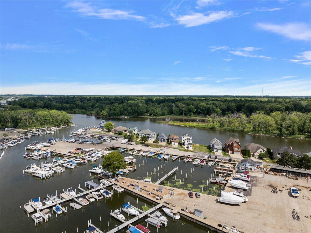 2201 Riverside Pointe Drive St. Joseph, MI 49085 - Photo 32 of 35 32-2201 Riverside Pointe Dr-27