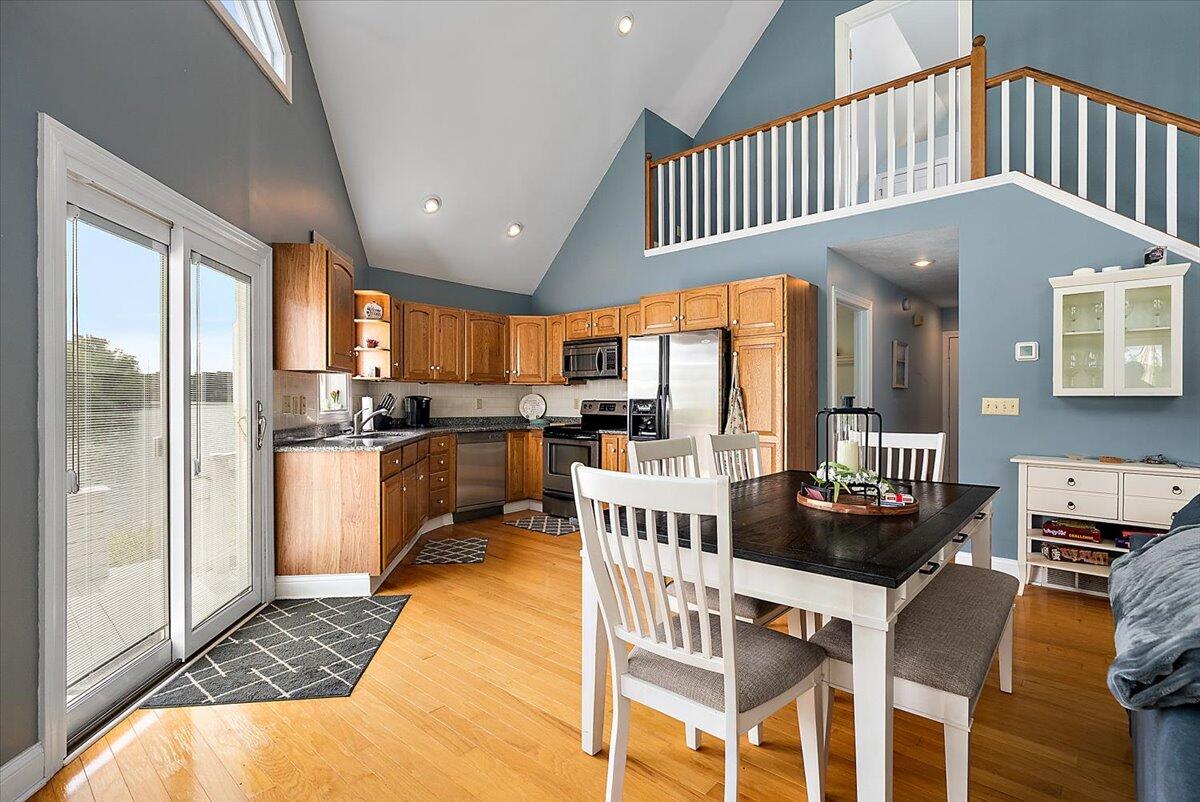 2201 Riverside Pointe Drive St. Joseph, MI 49085 - Photo 10 of 35 10-2201 Riverside Pointe Dr-30