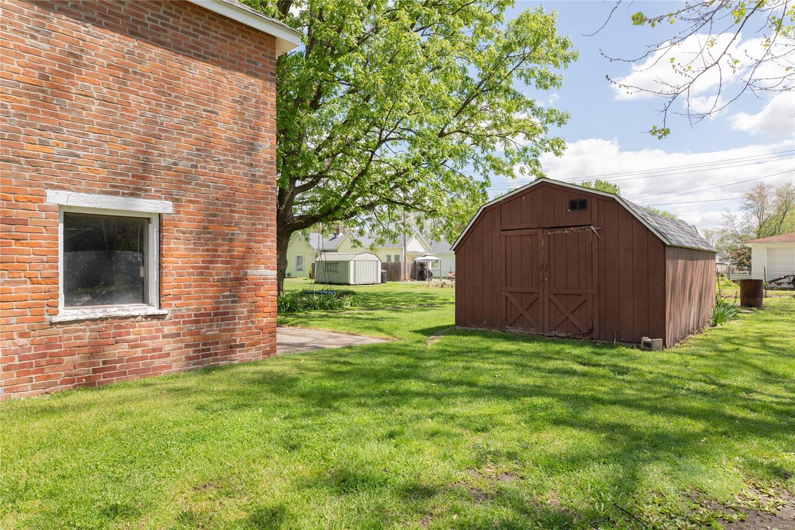 214 Fourth Street Carrollton, IL 62016 - Photo 11 of 38