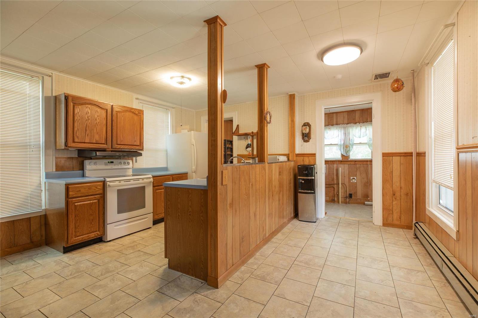 214 Fourth Street Carrollton, IL 62016 - Photo 21 of 38