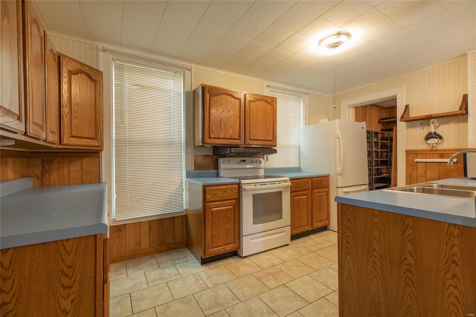 214 Fourth Street Carrollton, IL 62016 - Photo 23 of 38