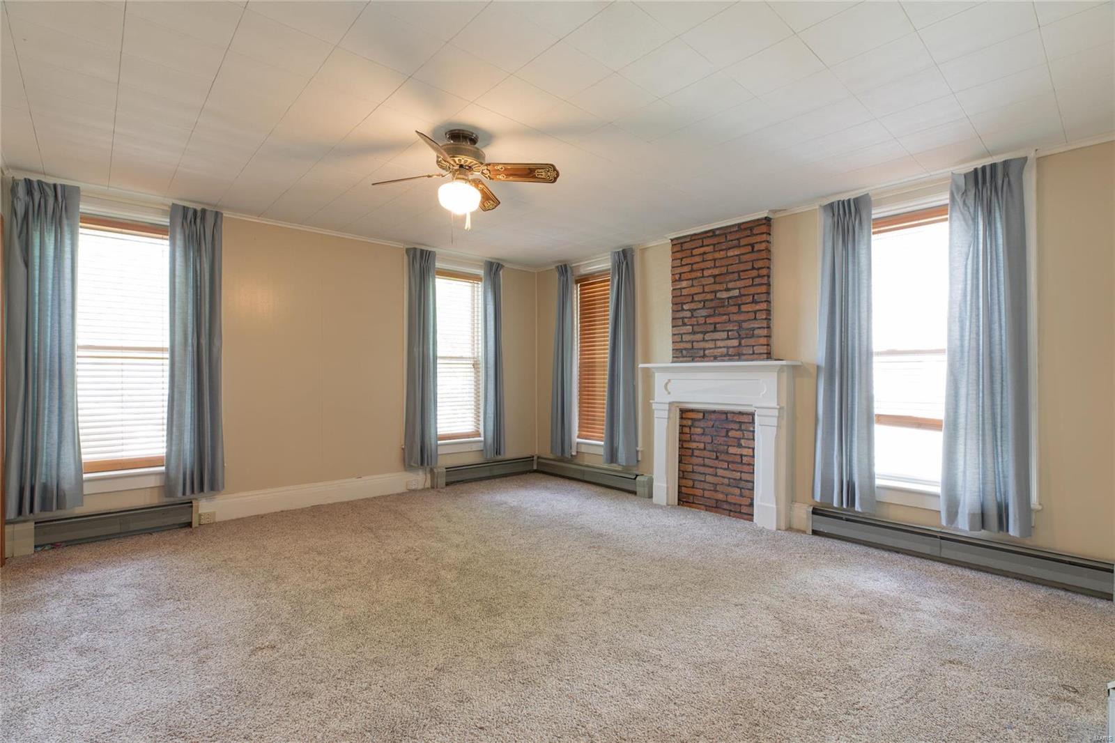 214 Fourth Street Carrollton, IL 62016 - Photo 32 of 38