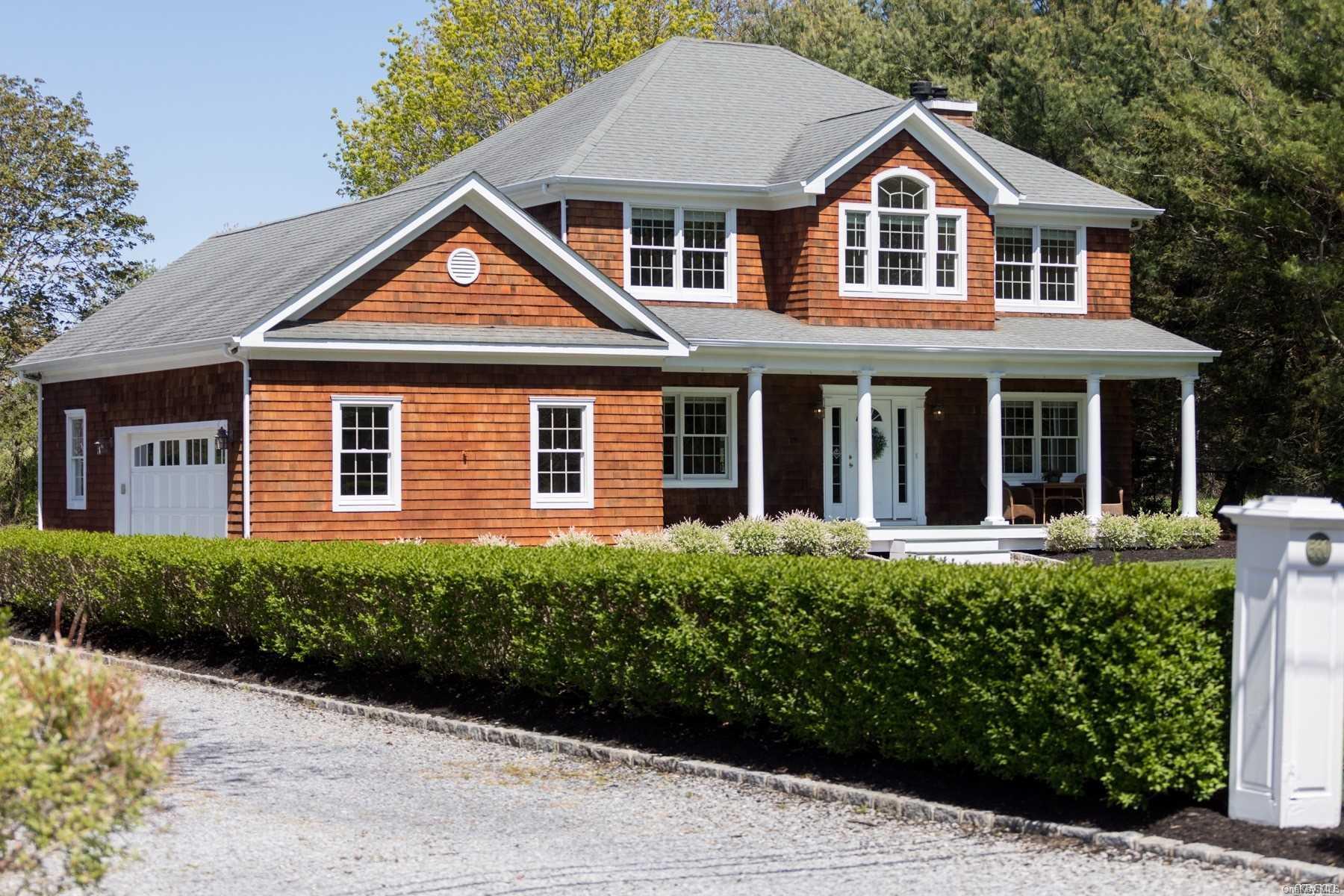 560 Kenney's Rd Southold