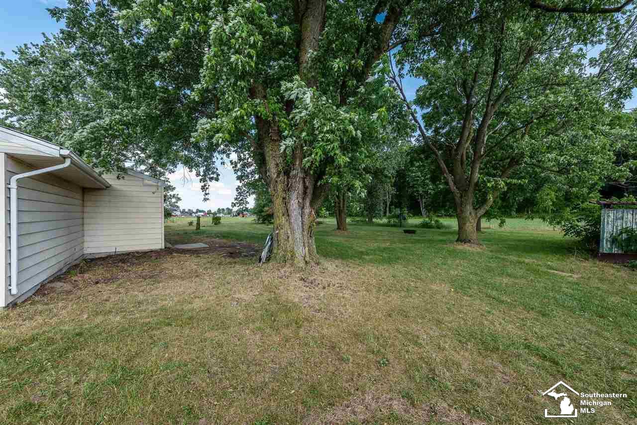 11215 Hoffman Road Maybee, MI 48159 - Photo 9 of 30