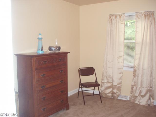 708 Summit Road High Point, NC 27265 - Photo 6 of 13 Master Bedroom.