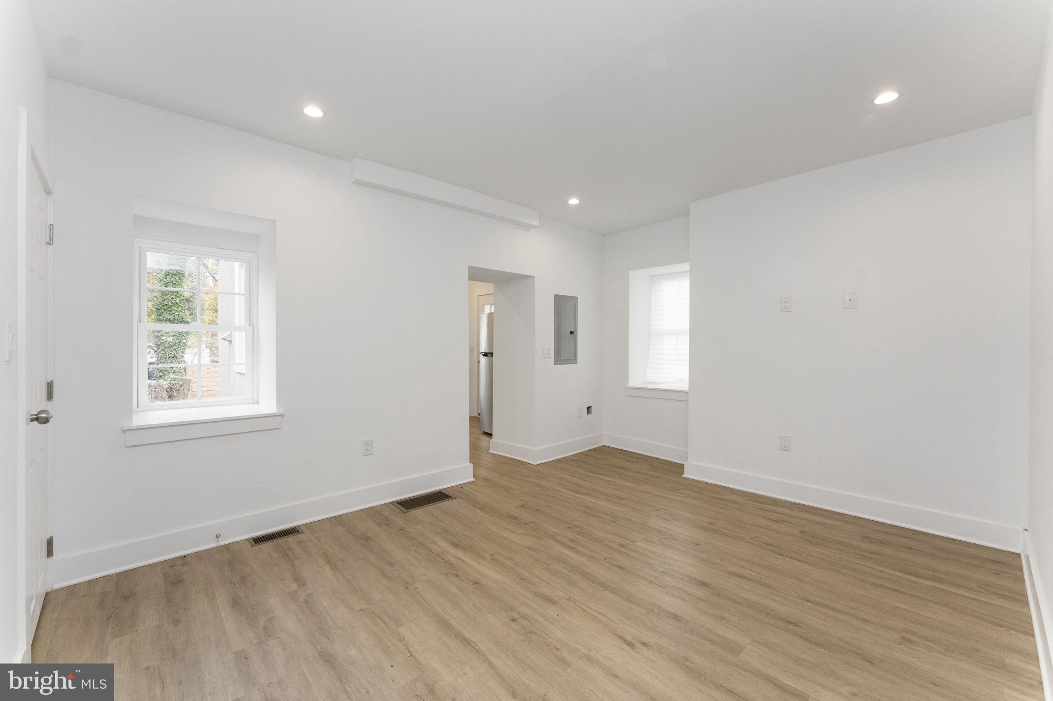 7707 Ridge Avenue Philadelphia, PA 19128 - Photo 2 of 12 Gallery Image 2