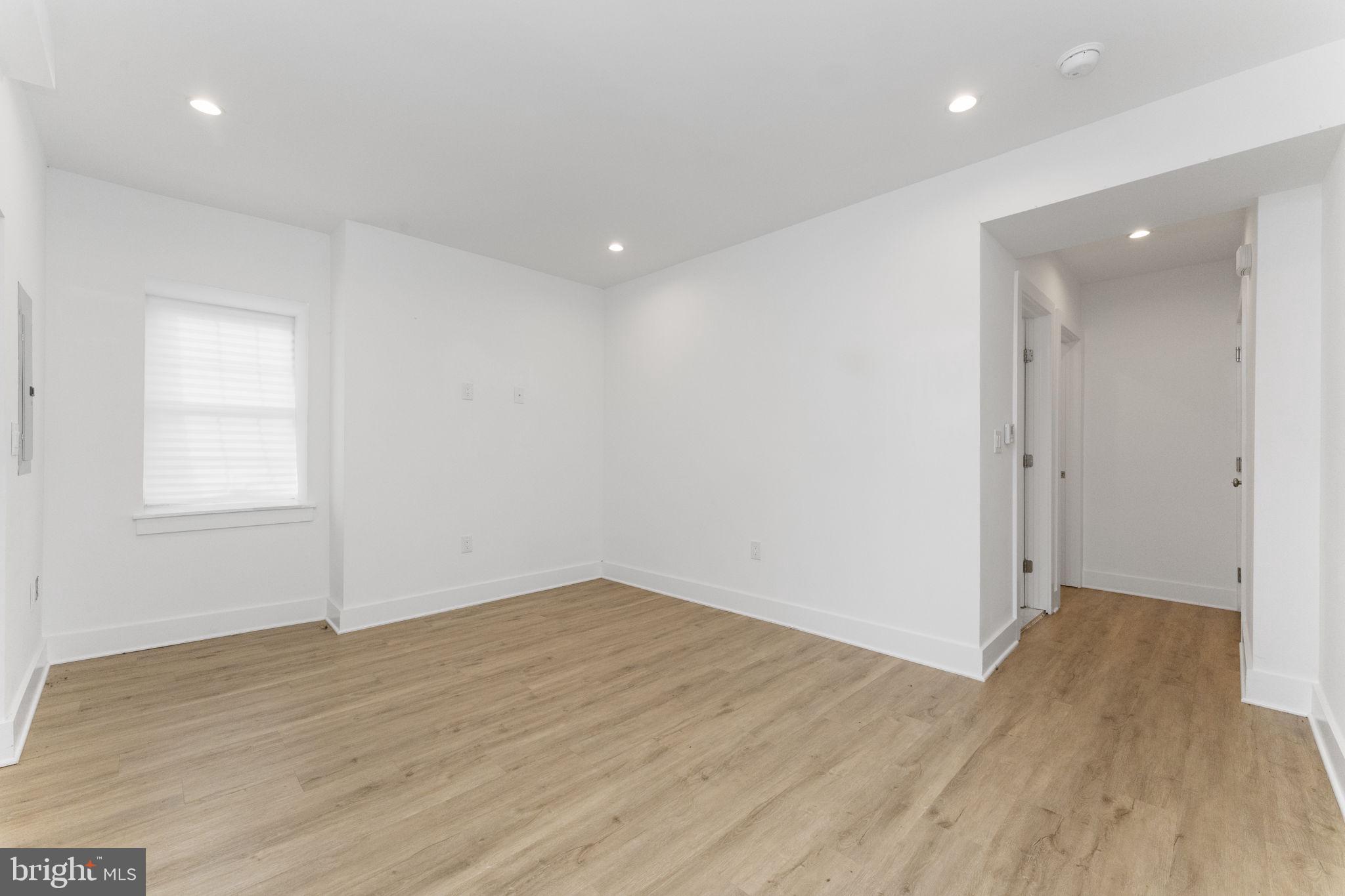 7707 Ridge Avenue Philadelphia, PA 19128 - Photo 3 of 12 Gallery Image 3