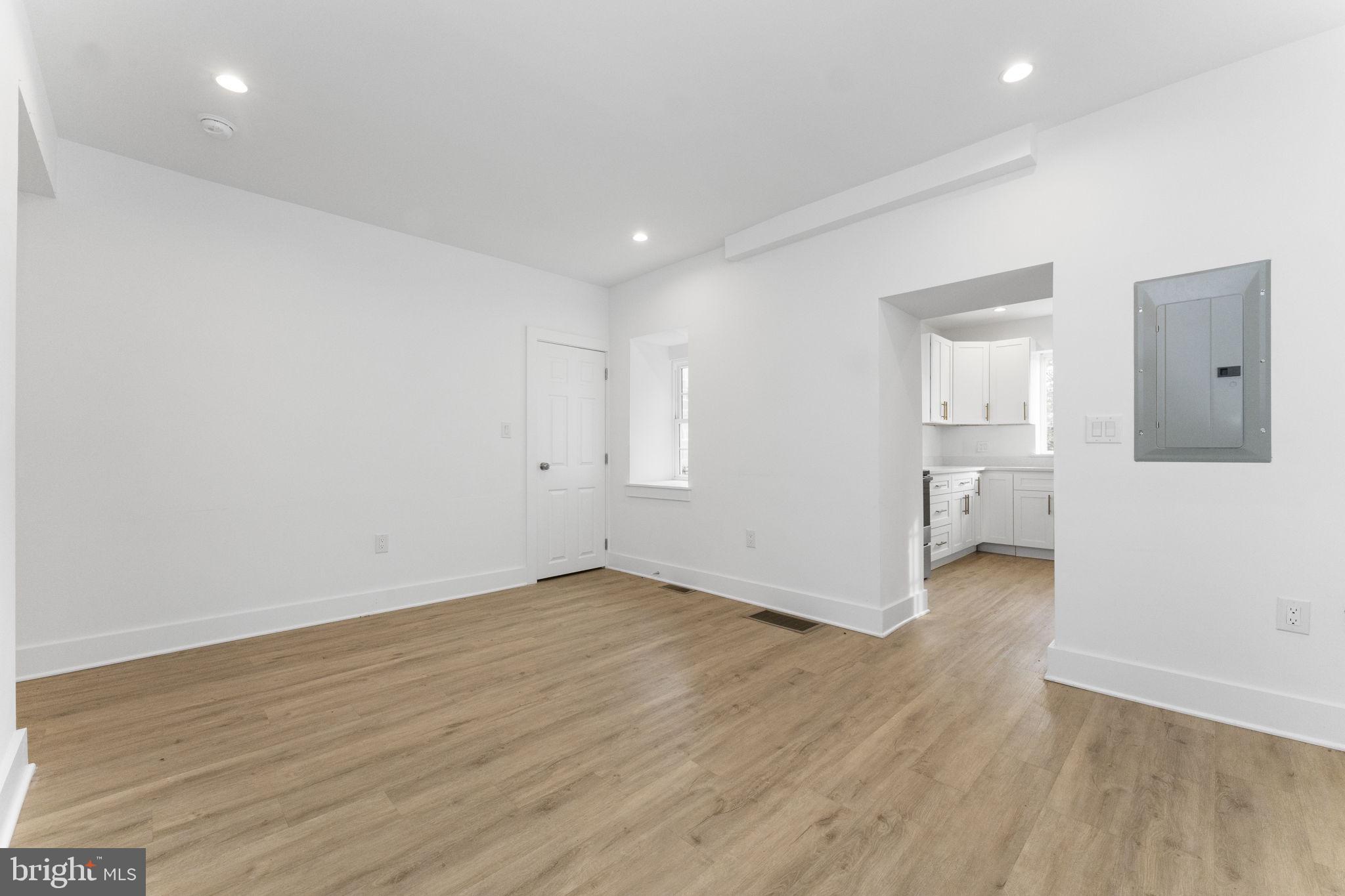 7707 Ridge Avenue Philadelphia, PA 19128 - Photo 5 of 12 Gallery Image 5