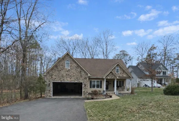 $550,000 | 341 Land Or Drive, Ruther Glen, VA 22546