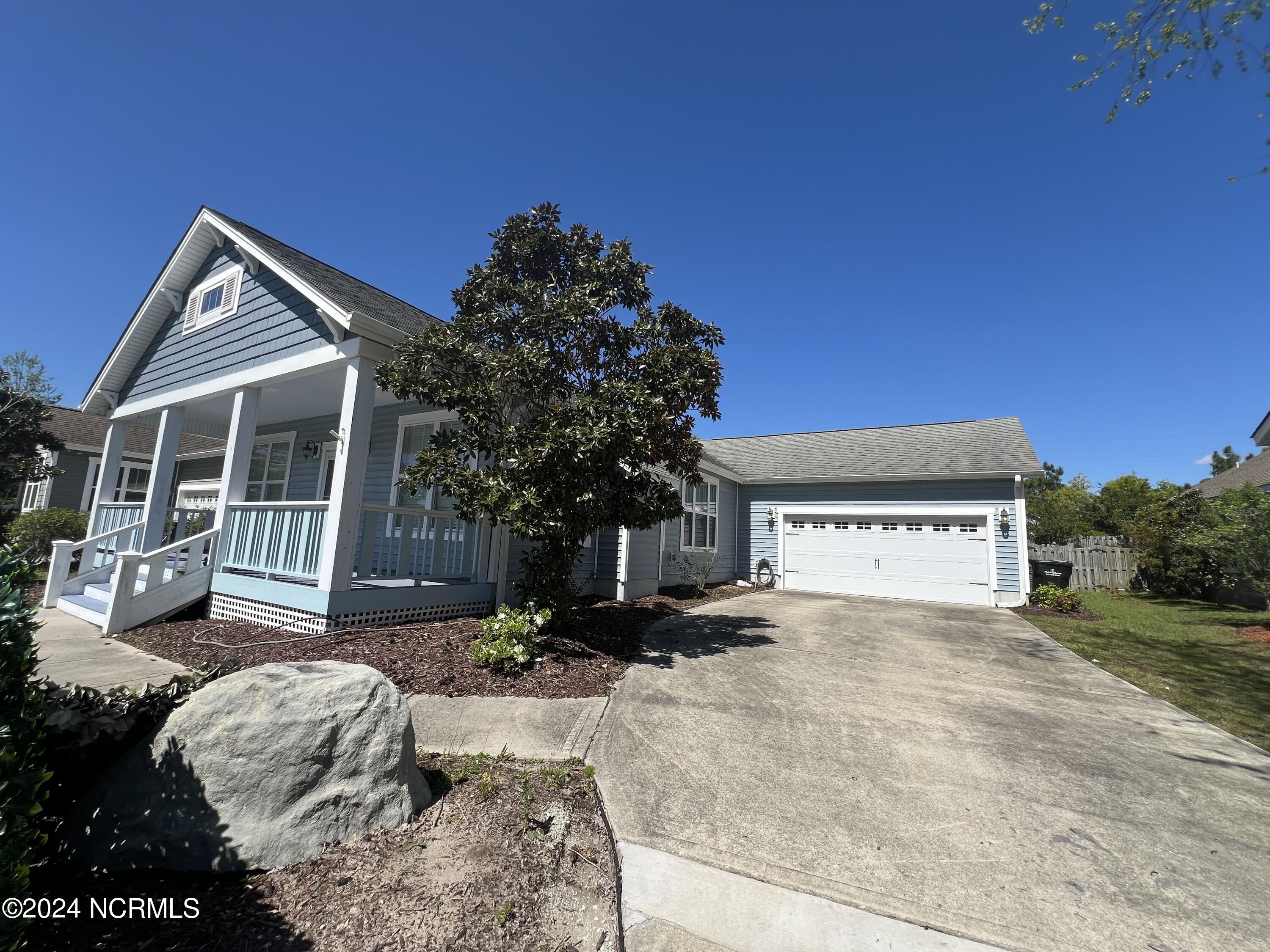 1211 Daisy Court Holly Ridge, NC 28445 - Photo 2 of 32 IMG_7415