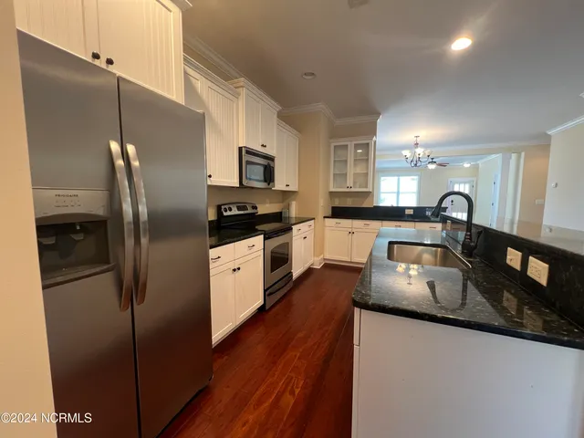 $2,300 | 1211 Daisy Court, Holly Ridge, NC 28445