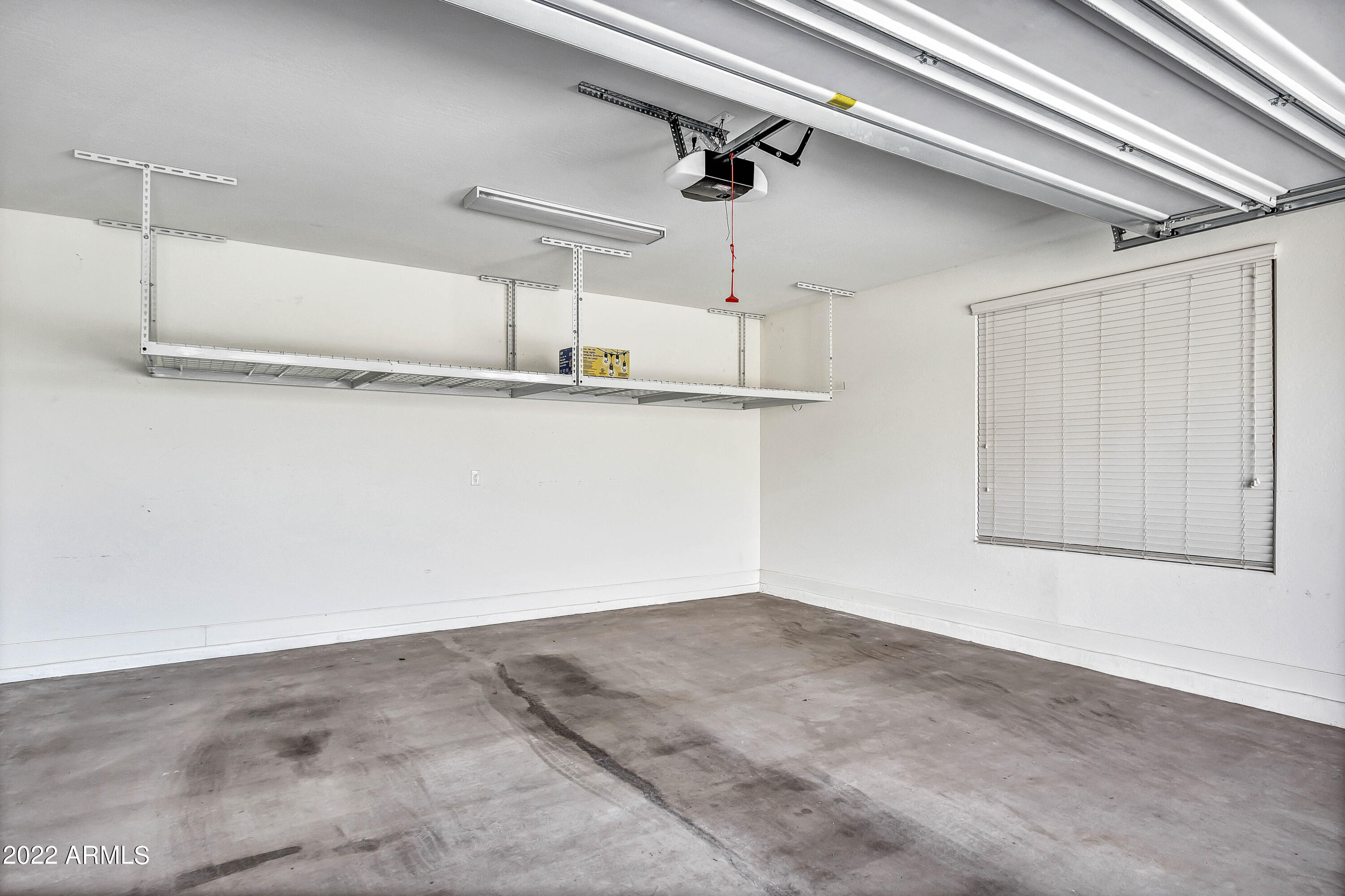 18314 W Raven Rd-4