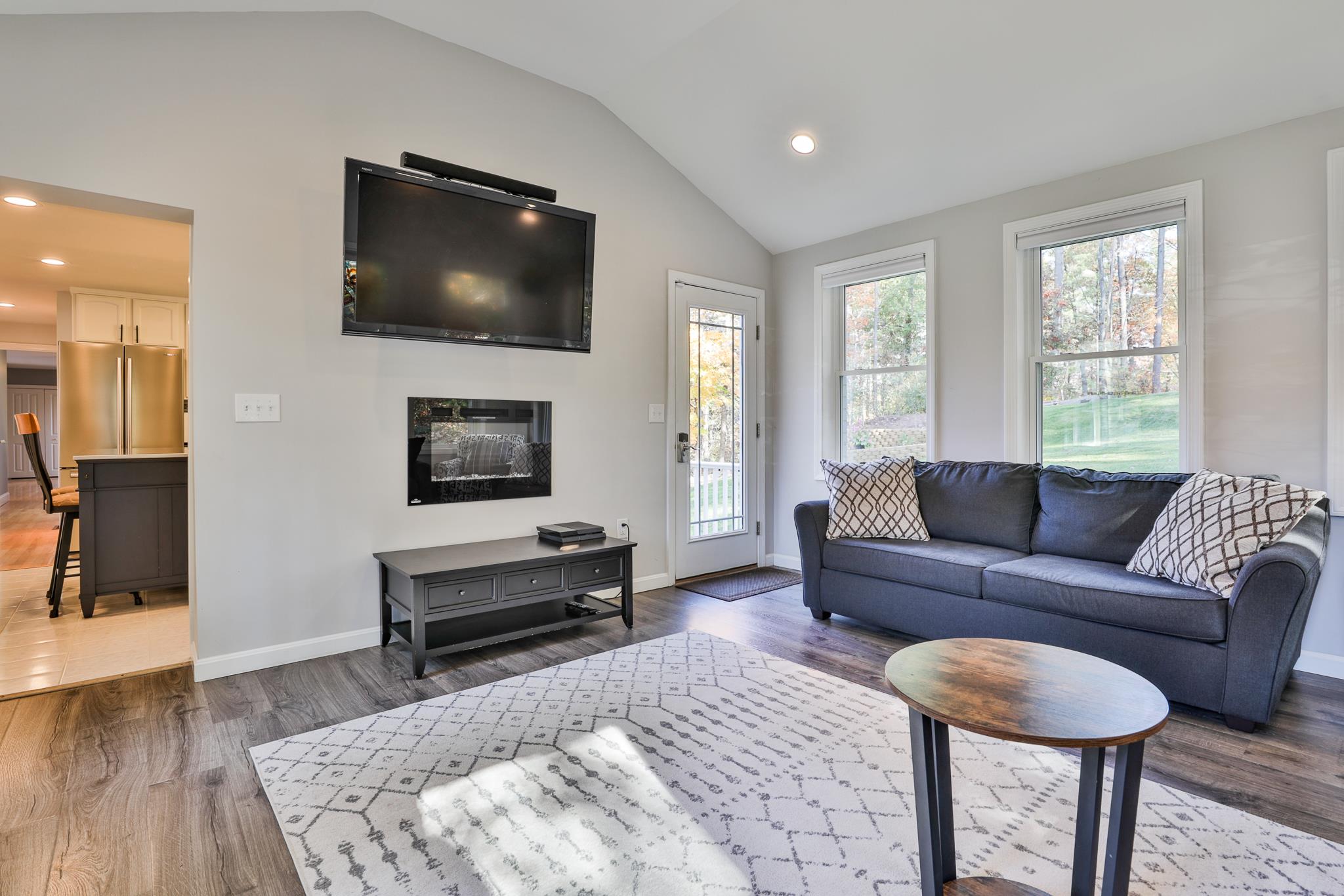 47 Wethersfield Road Nashua, NH 03062 - Photo 17 of 38