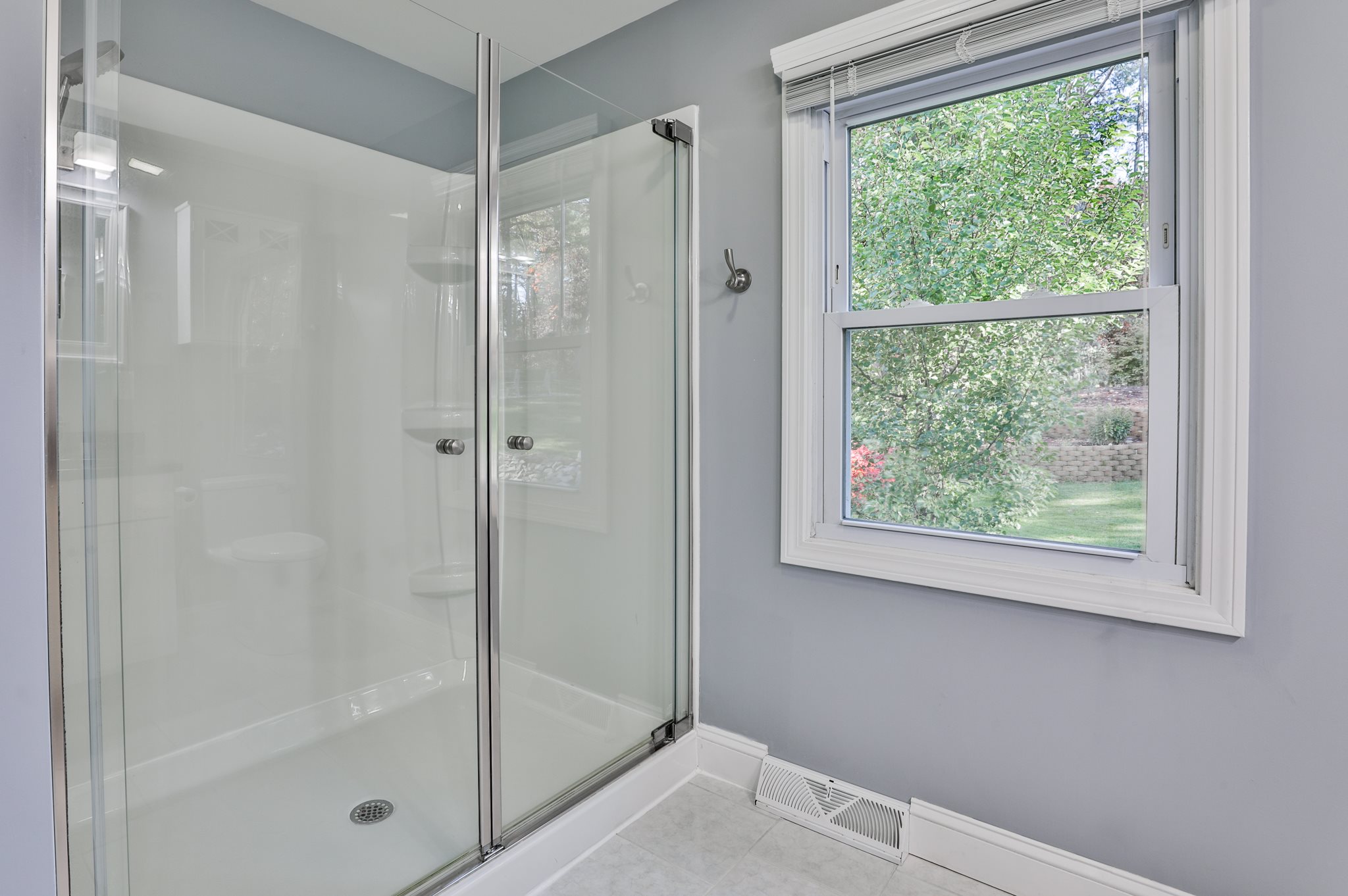 47 Wethersfield Road Nashua, NH 03062 - Photo 24 of 38