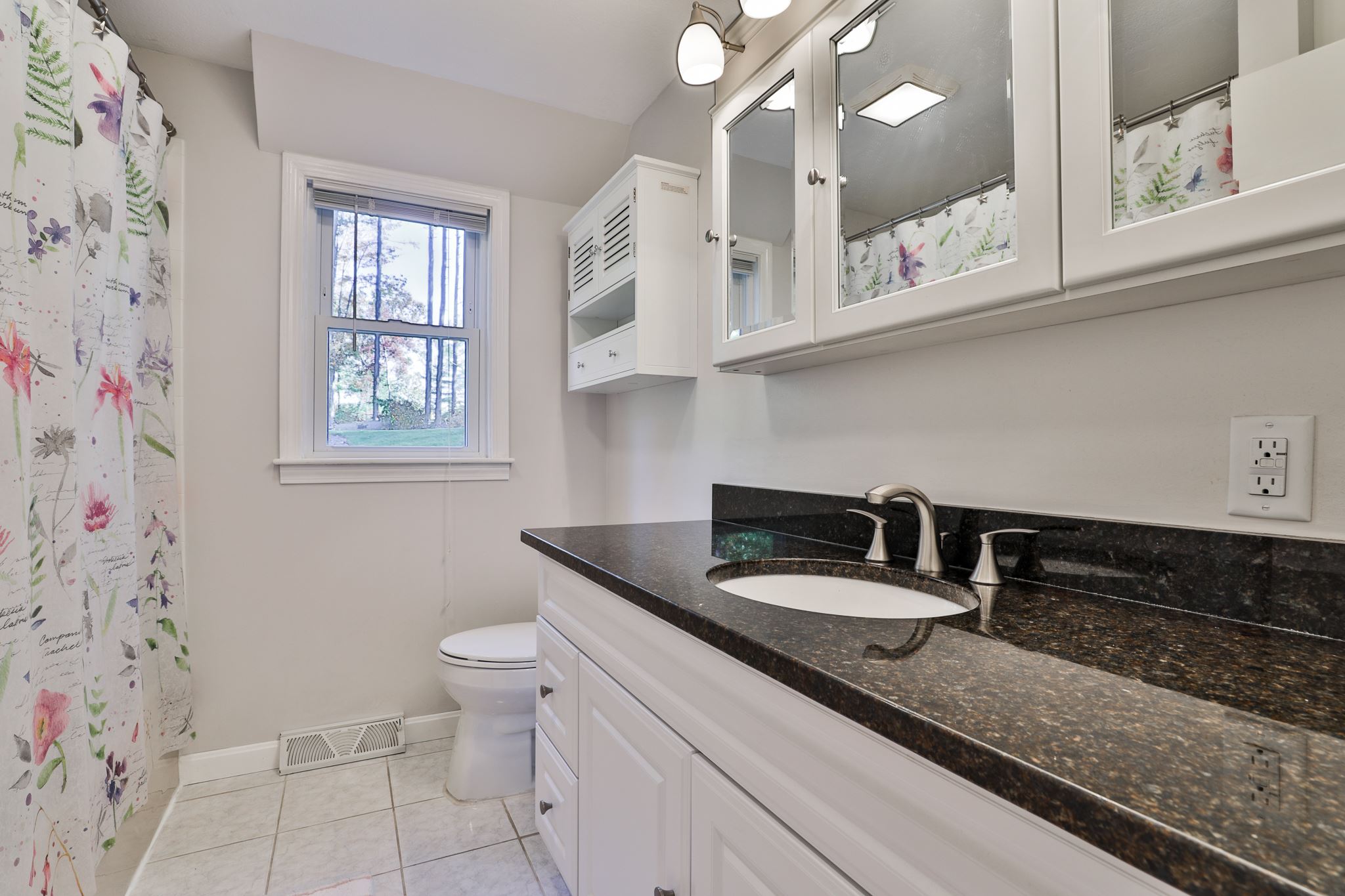 47 Wethersfield Road Nashua, NH 03062 - Photo 27 of 38