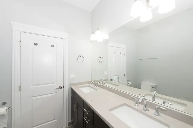 $3,000 | 520 North Western Avenue, Unit 2C, Chicago, IL 60612