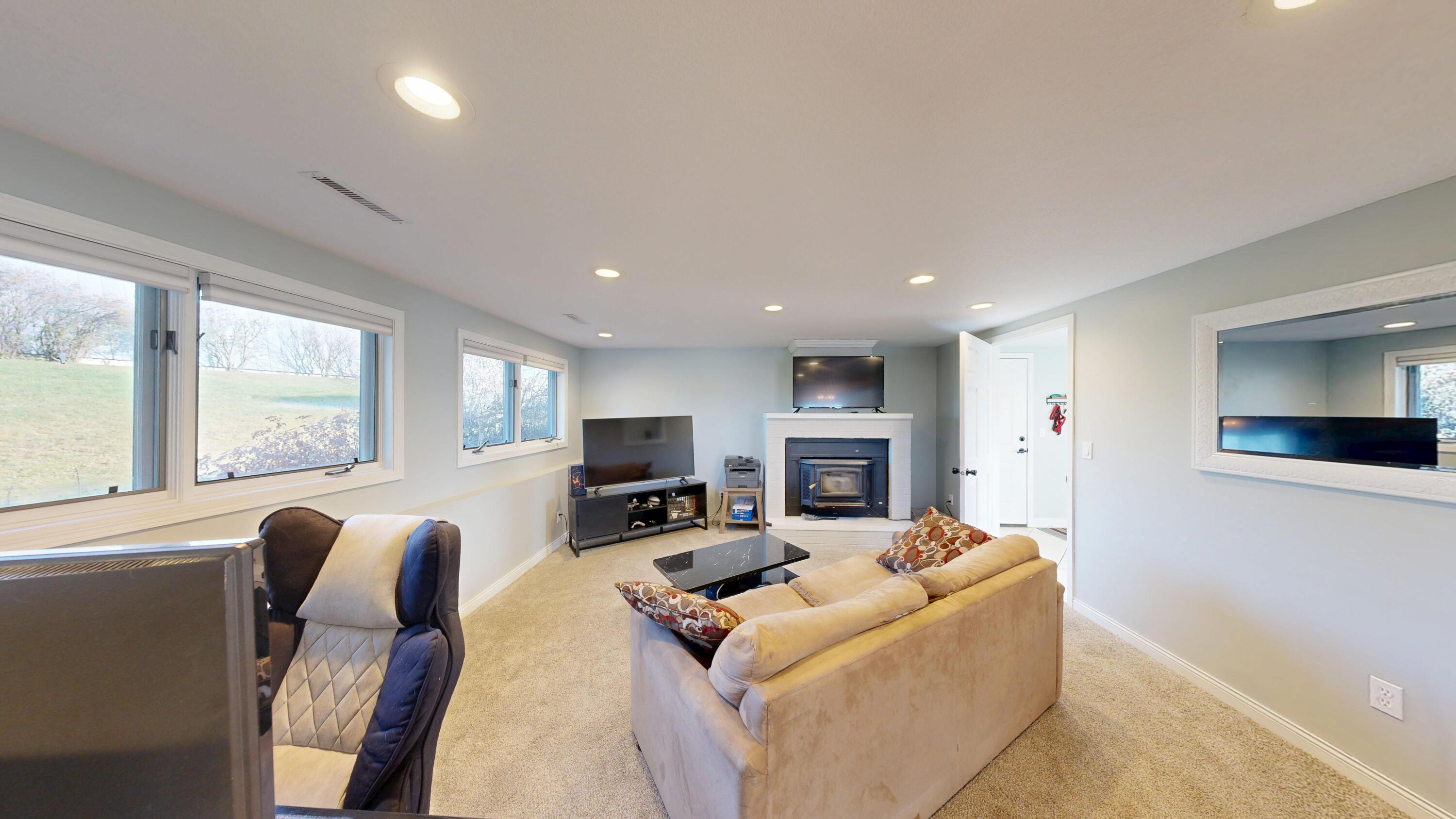 E2732 Brinkman Ridge Road Hamburg, WI 54621 - Photo 25 of 58 main floor den