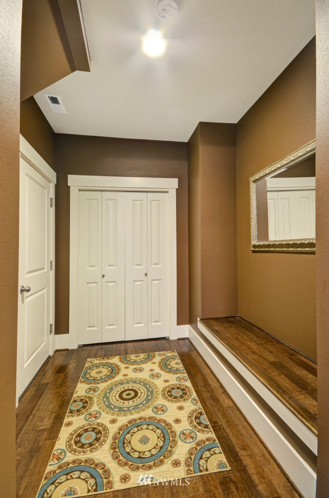 4918 Southeast 2nd Place Renton, WA 98059 - Photo 9 of 21
