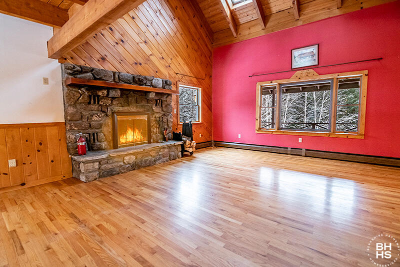 200 Schaefer Road Keene, NY 12942 - Photo 5 of 34 Gallery Image 5