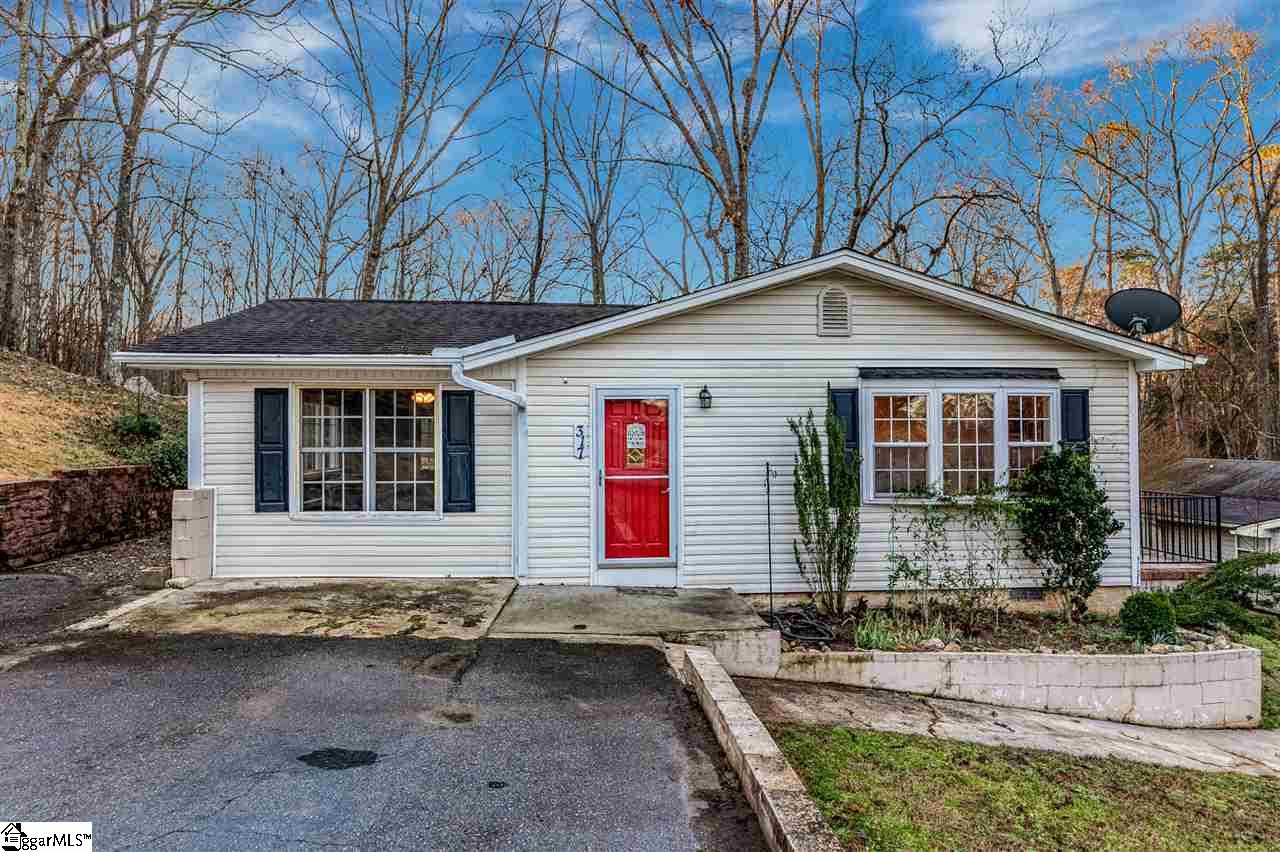 317 Lakecrest Road Anderson, SC 29625 - Photo 1 of 34 Gallery Image 1