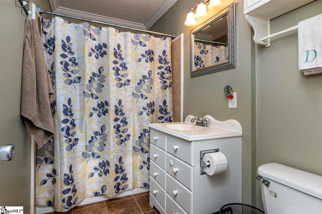 317 Lakecrest Road Anderson, SC 29625 - Photo 21 of 34 Gallery Image 21