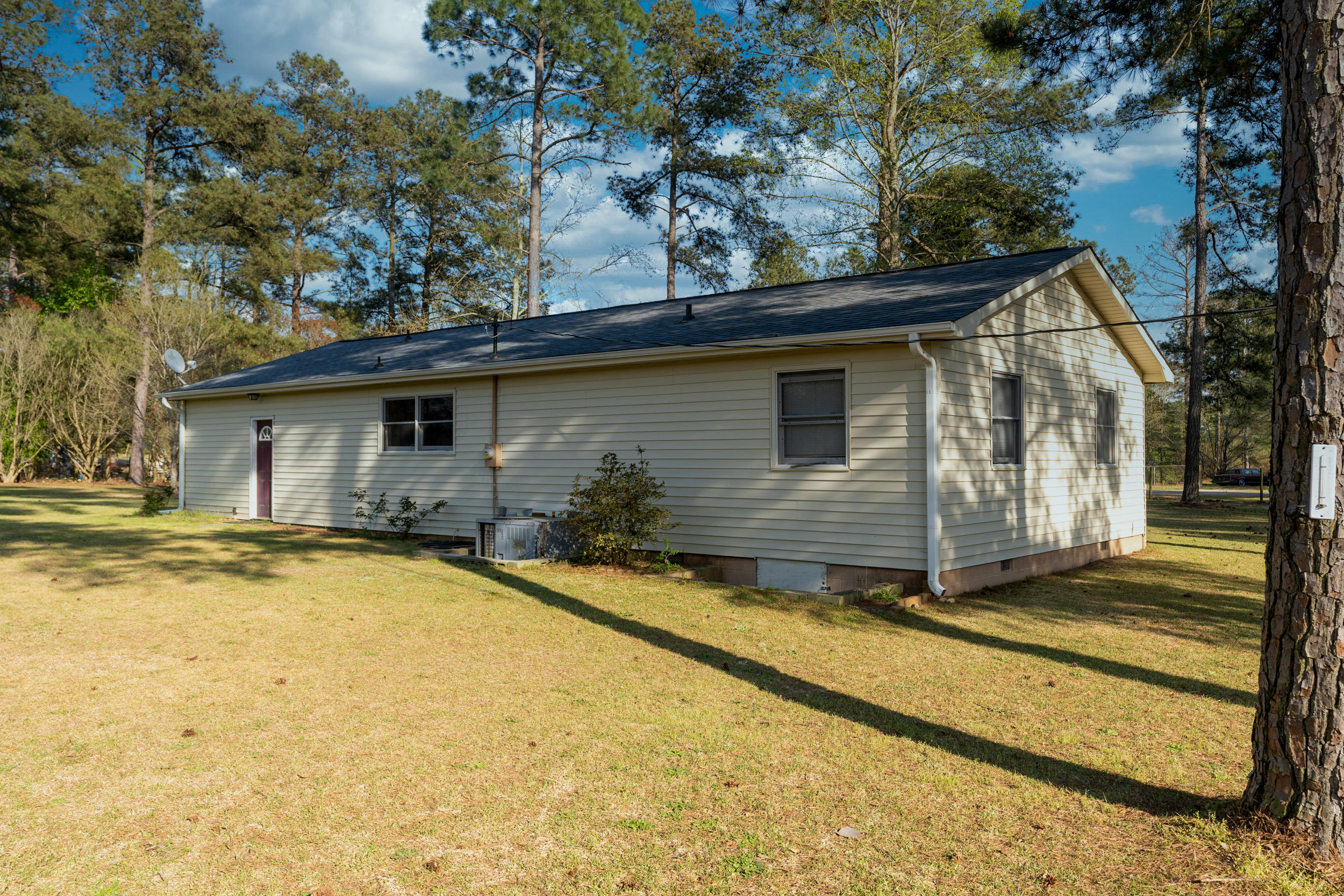 144 Hopkins Road Rockingham, NC 28379 - Photo 19 of 44 DSC06964