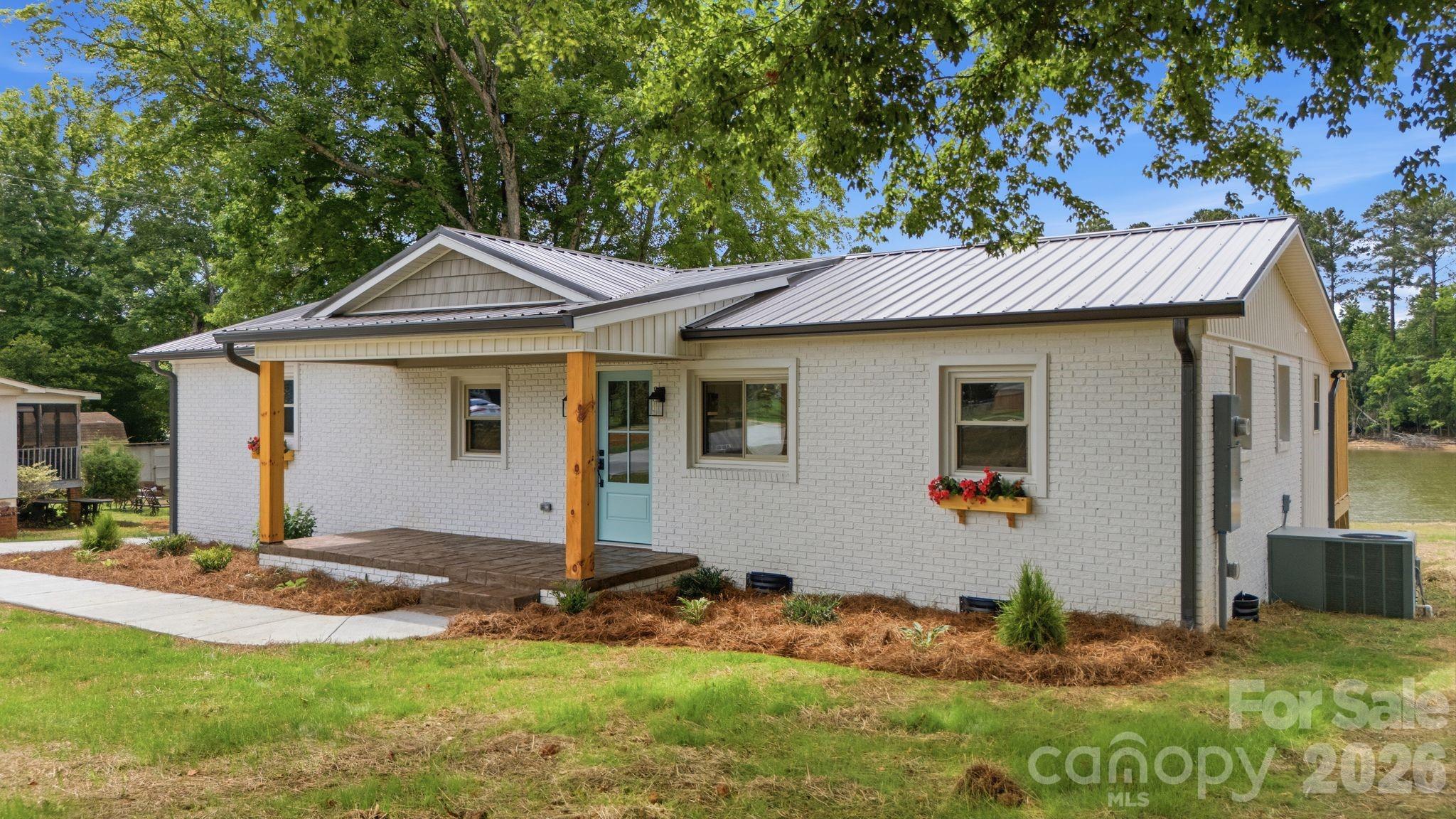2516 Riverview Road Lexington, NC 27292 - Photo 4 of 27
