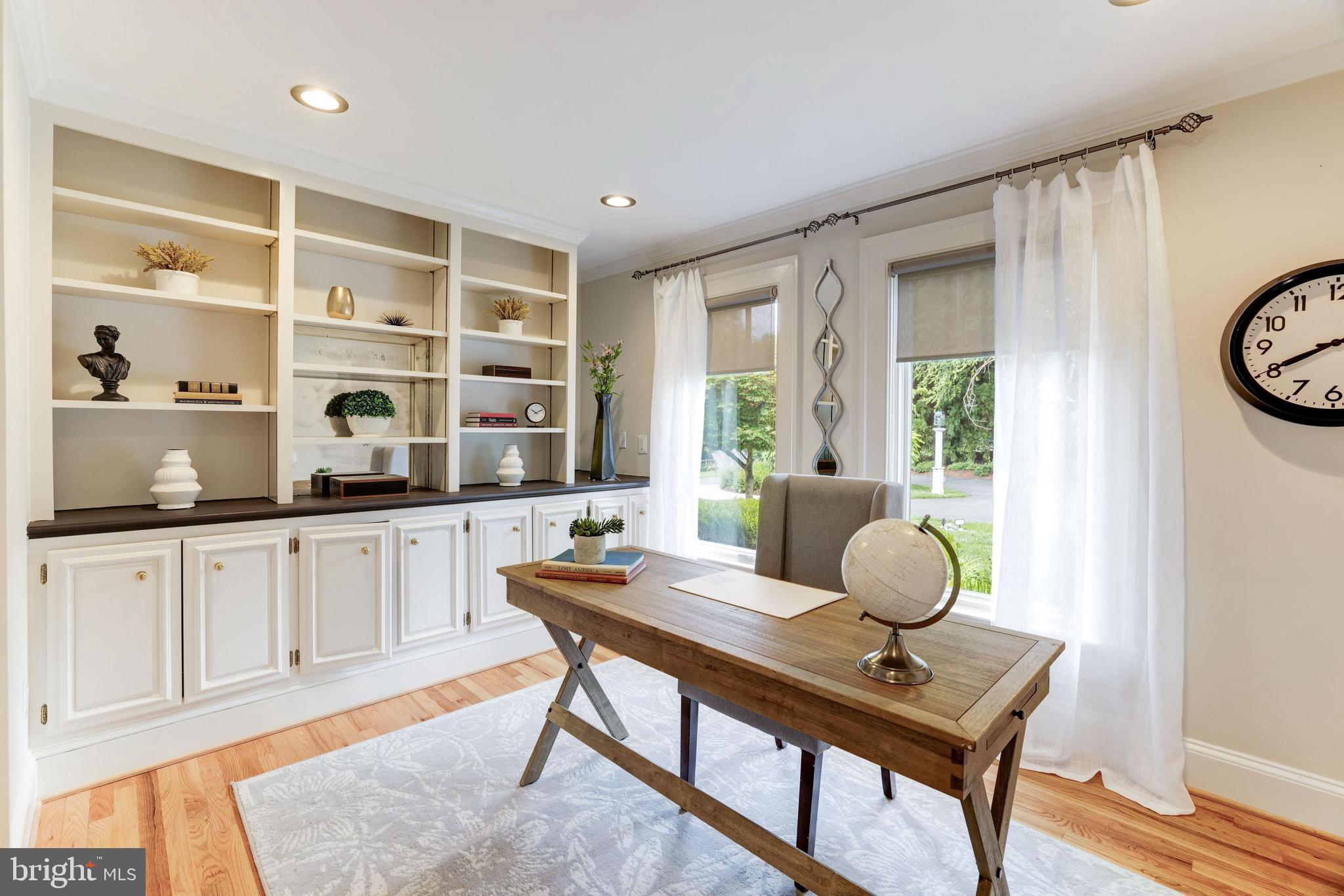 319 Seneca Road Great Falls, VA 22066 - Photo 36 of 97