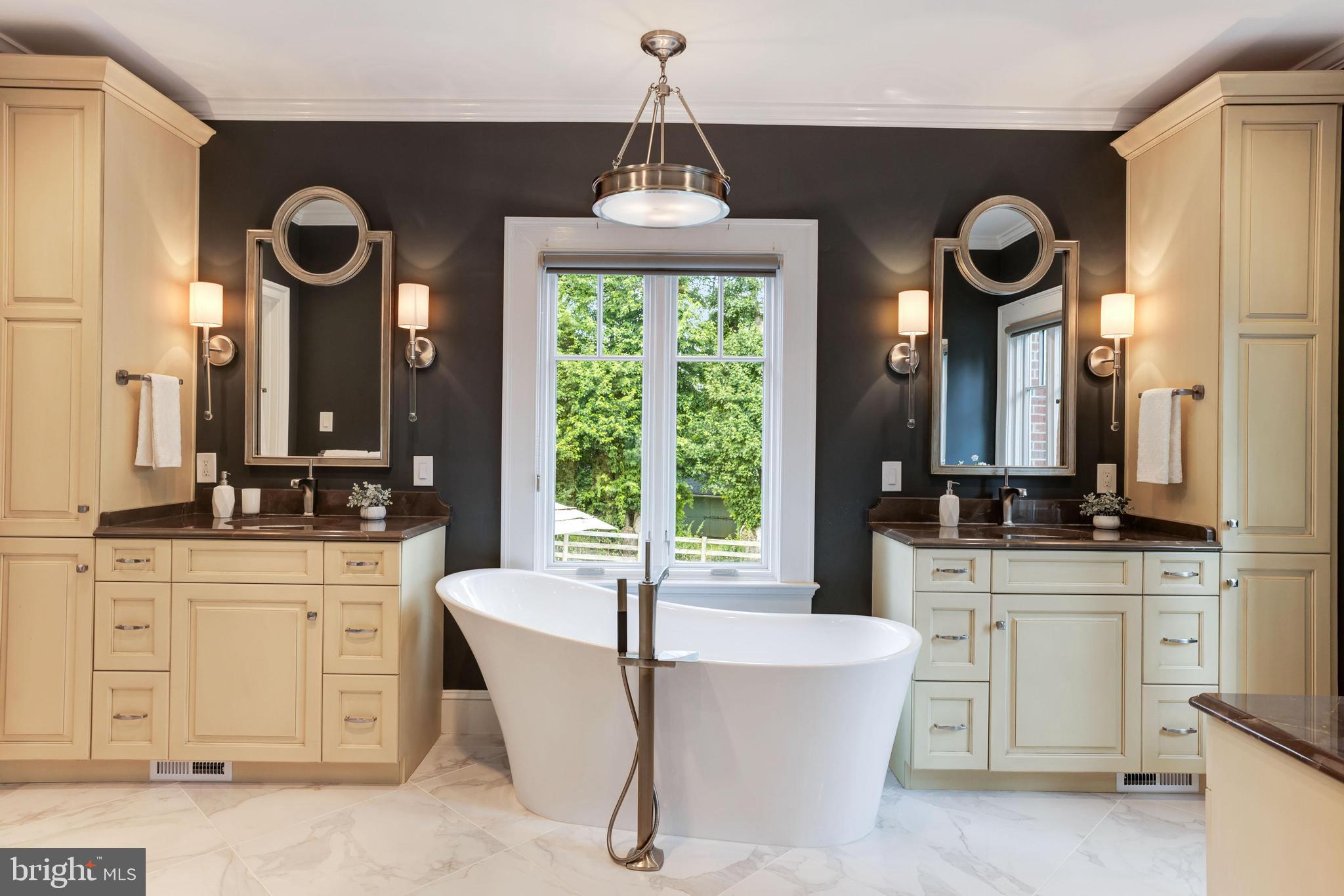 319 Seneca Road Great Falls, VA 22066 - Photo 43 of 97