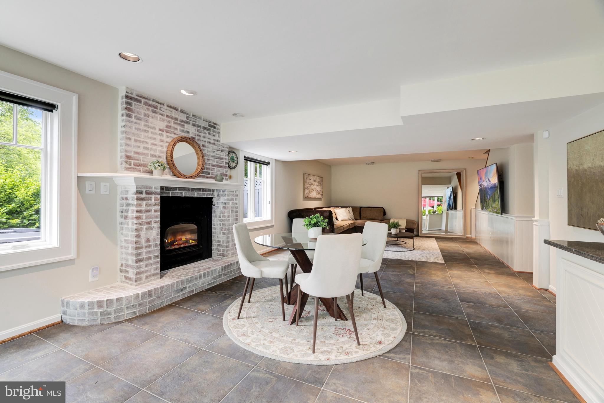 319 Seneca Road Great Falls, VA 22066 - Photo 72 of 97