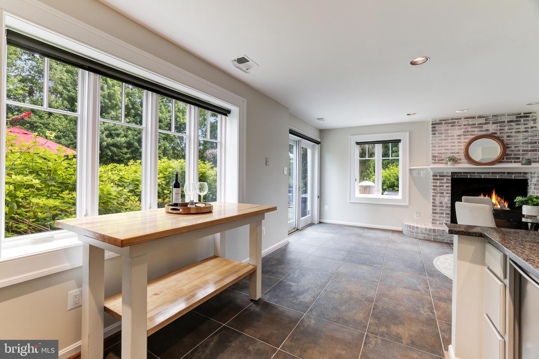 319 Seneca Road Great Falls, VA 22066 - Photo 74 of 97